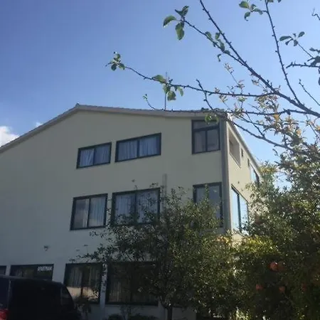 Mila Apartahotel *