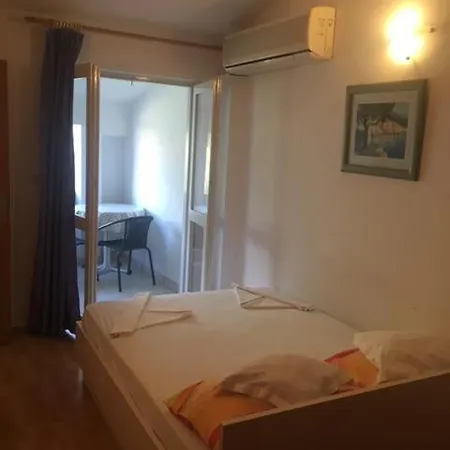Mila Apartahotel *